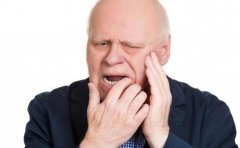 牙周炎嘅病理係乜嚟嘅？