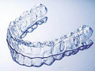 隱形矯正器同透明保持器一樣嗎