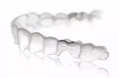 隱形牙套需要多長時間換一次？