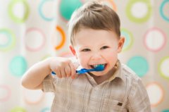 早起就刷牙=白刷 98％國人不知道的五大錯誤刷牙